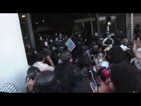 Anti-ICE protesters clash with police in Los Angeles