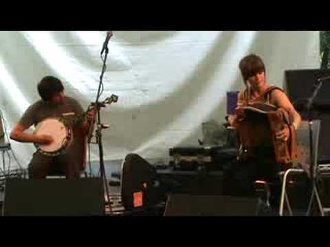 Shona Kipling & Damien O'Kane.National Forest Folk Festival