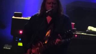 Gov't Mule - When The World Gets Small - Live Paris - 05/05/2015