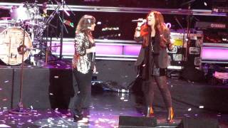 Have Yourself a Merry Little Christmas - Kelly Clarkson &amp; Demi Lovato 12/9/11