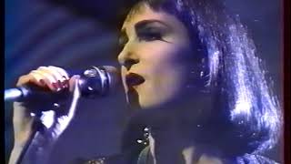 The Creatures 1990 french tv &#39;Mégamix&#39; : &quot;standing there&quot;,  &quot;you&quot; = channel4 5dec1989 Dimitroy VHS