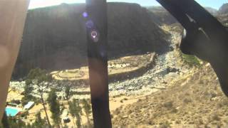 preview picture of video 'JD en: Colca Zip Lining - Extreme (from the Helmet cam)'