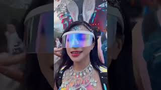 海外のバニーガールの露出度がすごい