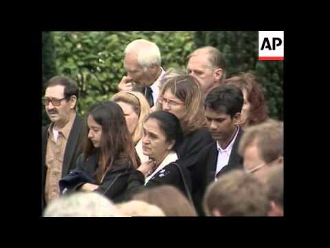 Memorial marks second anniversary of crash