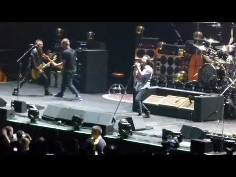 Pearl Jam - Mind Your Manners (HD) - Live at First Niagara Center in Buffalo, NY on 10/12/13