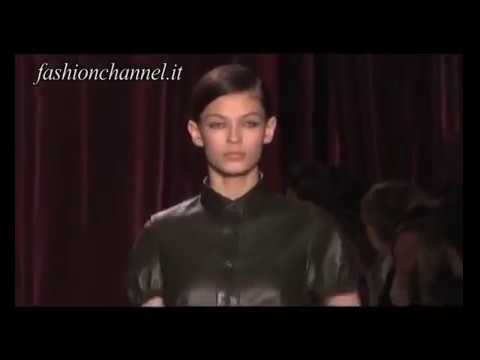 "Akris" Autumn Winter 10-11 Paris 2 of 3 pret a porter women by FashionChannel