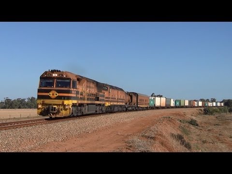 GWA Darwin bound freight 7AD1 between Korunye and Mallala