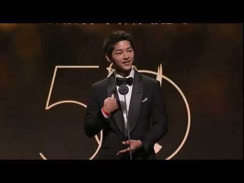 Song Joong Ki delivered English speech at 2022 International Emmy Award