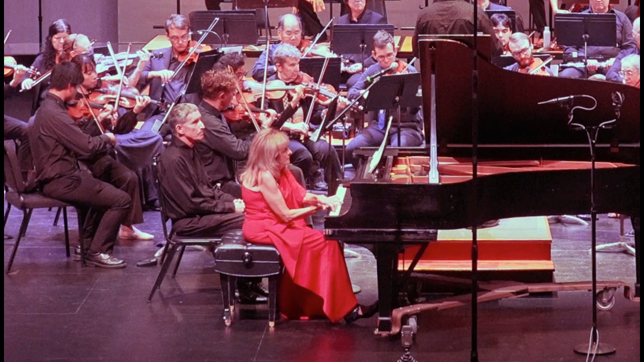 Louise Costigan-Kerns performs Mozart with the Redwood Symphony