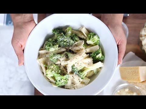 Weeknight Pasta in the Calphalon Nonstick Pour and...