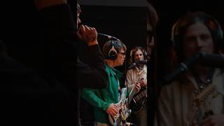 A little sing along to Surf Wax America with Barry from @joycemanorofficial 🏄‍♂️