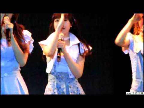 [FANCAM] 111104 Multicultural Family Concert - Girl's Day 'Twinkle Twinkle' by KJY