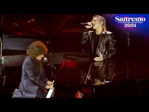 Sanremo 2024 - Riccardo Cocciante canta "Quando finisce un amore"