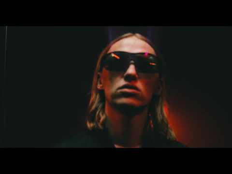 GO GO BERLIN - CARELESS (OFFICIAL VIDEO)