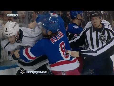 Brayden McNabb vs Kevin Klein Jan 23, 2017