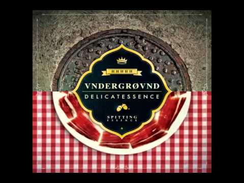 Charly Efe & ChicoEs3 - Nieve (prod Loren D)