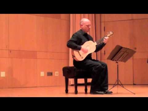 Karl Wohlwend plays baroque guitar: Corbetta and Bartolotti