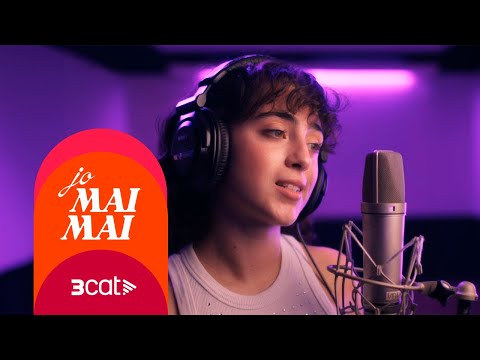 L'emocionant versió de "Quan tot s'enlaira" (Txarango) al videoclip de "Jo mai mai"