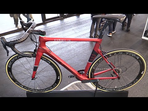 Basso Diamante SV Road Bike Walkaround Tour - 2020 Model