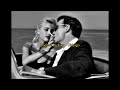 꽤나 놀라웠어 저렇게 아름다운 여자가 내게 완전히 빠졌다는 게 Michael Jacks