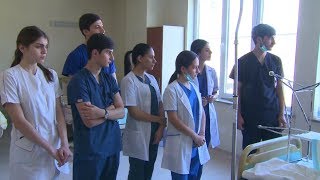 «Էօրնեկեան» դպրոցի աշակերտները՝ «Իզմիրլյան» բժշկական կենտրոնում