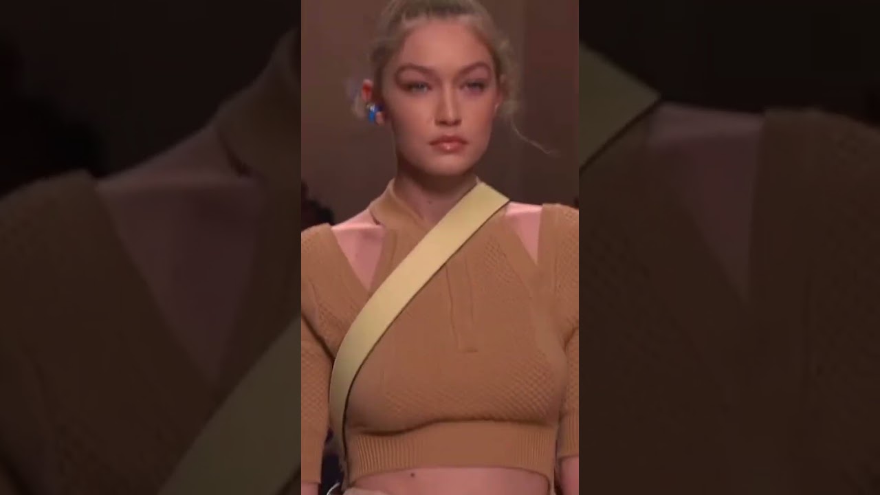 #gigihadid best walk for Fendi🧡#runway #fashion #shortsviral #feed #foryou #ytshorts #edits