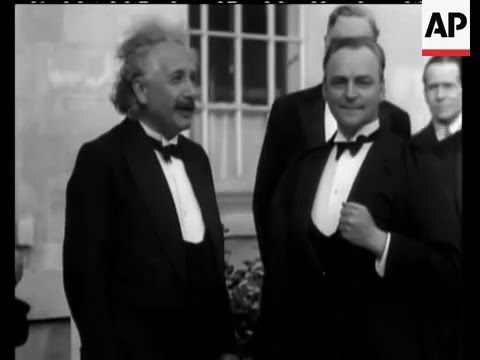 Albert Einstein Interview  in England 1930 (Deutsch)