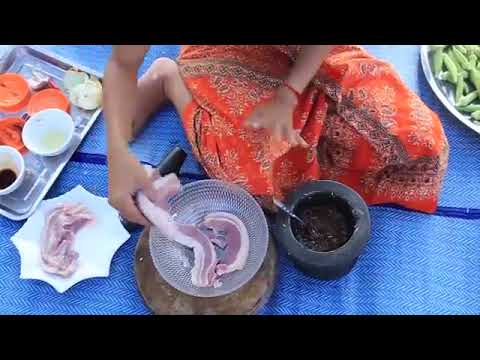 Yummy cooking BBQ pork with lady finger recipe   Cooking skill