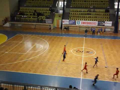 KP Gwarek Wałbrzych - Victoria Wałbrzych rocznik 2007 i młodsi :)