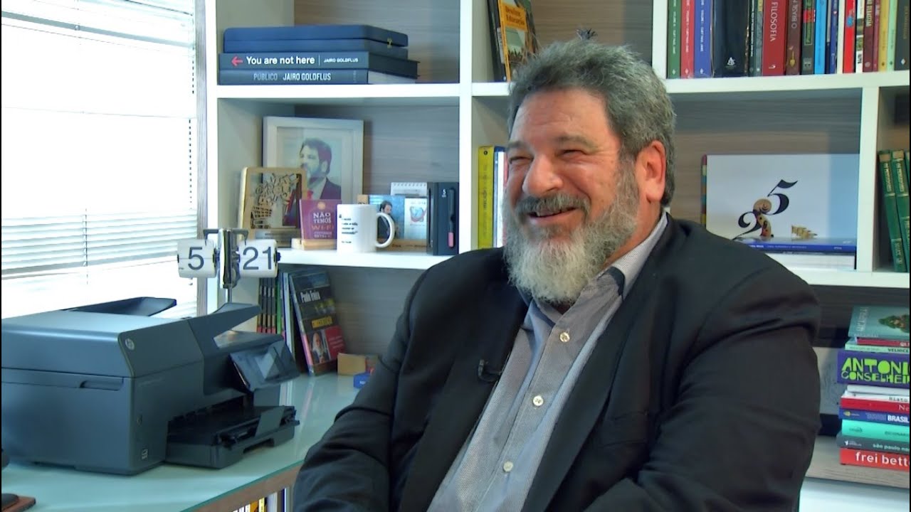 Mário Sérgio Cortella fala sobre educação, vida e melhorias para o Brasil I Identidade Geral