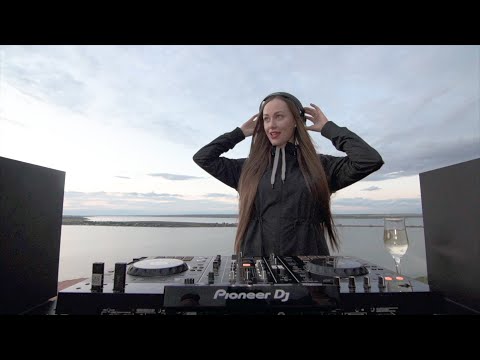 Olga Shy - Live @ Djanes.net 23.6.2021 Sunset mix / Progressive House & Melodic House DJ mix