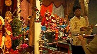 Om Jai Ambe Gauri Navratri Aarti on 9th day at - YouTube
