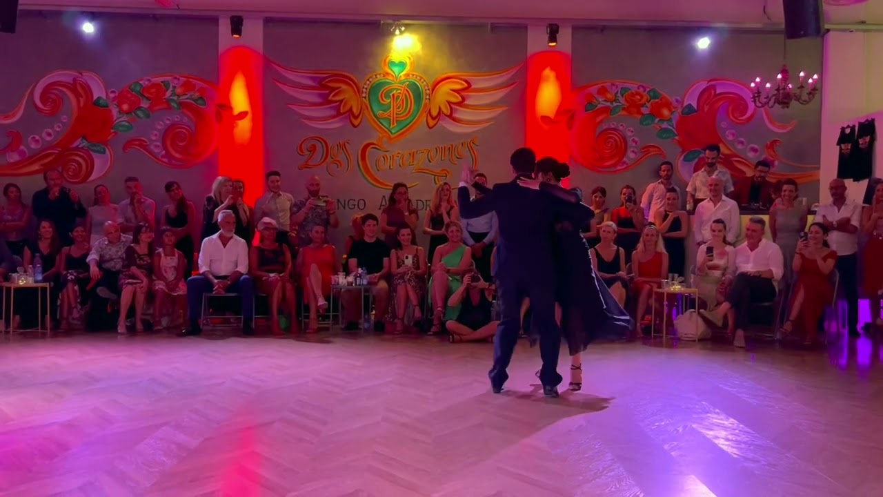 Video thumbnail for Vanesa Villalba & Facundo Pinero 4/4 - 2 Corazones Tango Accademia Rimini 22/07/23