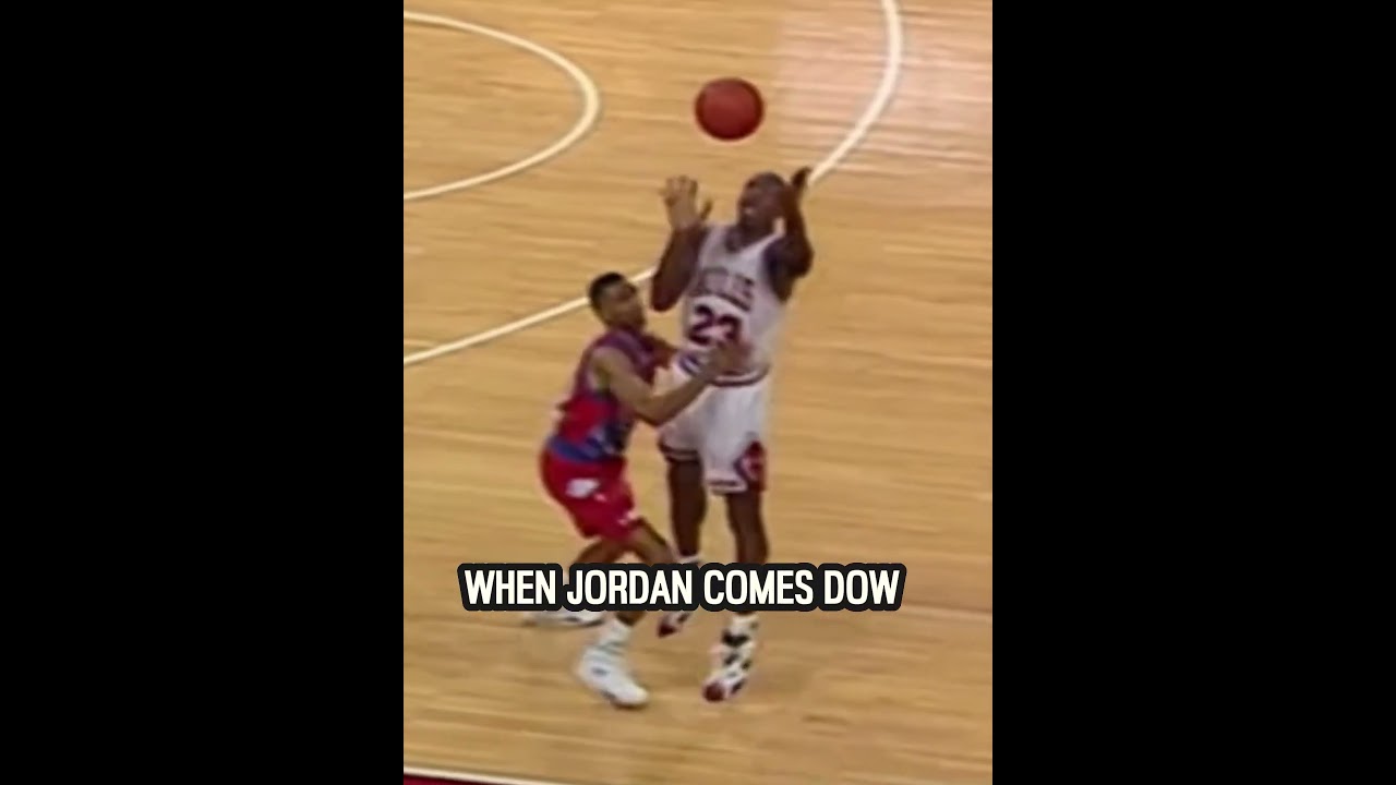 Why do we praise Jordan’s passing but HATE on LeBron#nba #jordan #lebronjames #goat #fyp