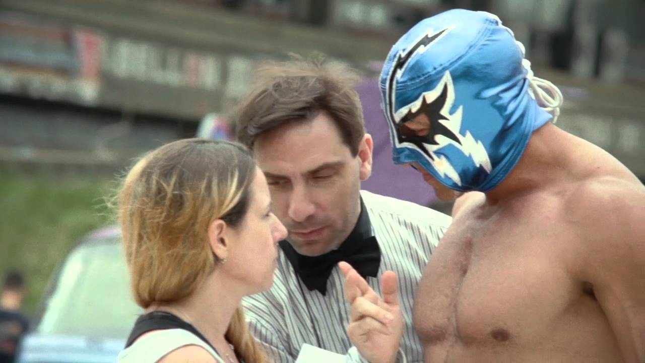 V Energy Drink - Blue Macho vs. Tus Apuntes