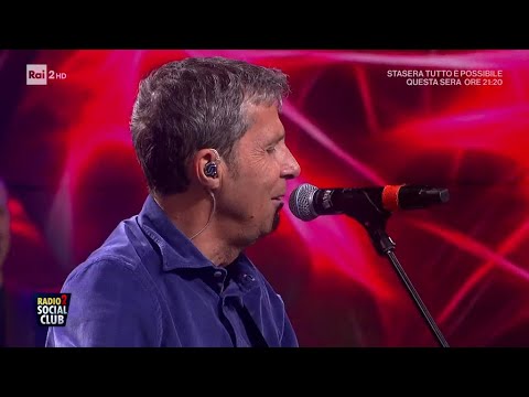 Luca Barbarossa con "Amore resisti" - Radio2 Social Club 22/04/2024