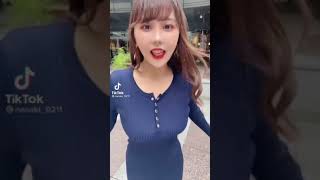 胸元揺れまくり！