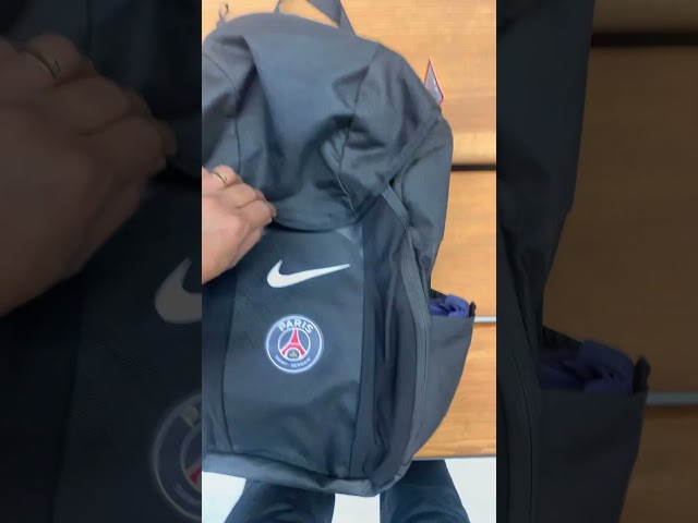Vídeo relacionado con NIKE Paris Saint-Germain FC - Pantalones Cortos para Hombres DN2726-100, PSG M Nk DF Stad Short 3r, Blanco/Viejo Real, S