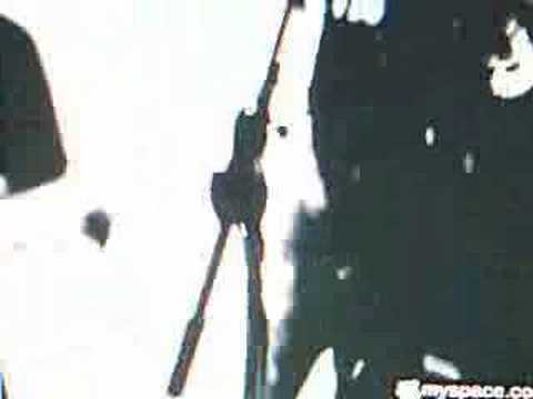 Keep your hnds of mi girl