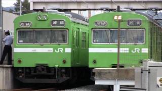 preview picture of video 'JR西[HD]黄檗駅 103系列車交換(2009-09)Obaku Sta./West Japan Ry.'