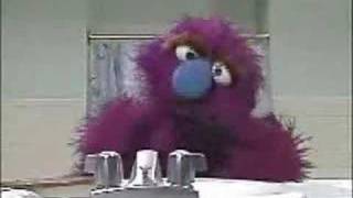 Sesame Street - Comb Your Face