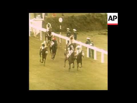 SYND 1 4 78 HIGHLIGHT OF GRAND NATIONAL IN LIVERPOOL