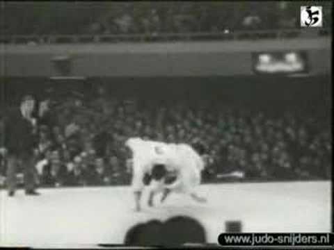 Judo Tokyo 1964: Kaminaga (JPN) - Ong (PHI)