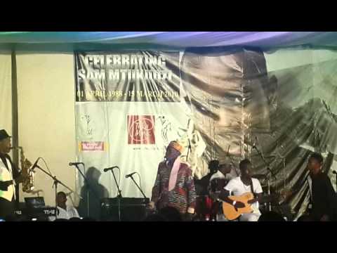 Dr Oliver Mtukudzi ft Gary Tight -Ishe