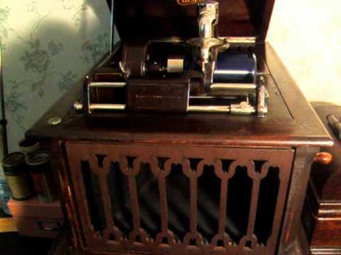 Footwarmer Played by the Louisiana Five - 1919 Edison Blue Amberol Cylinder Record