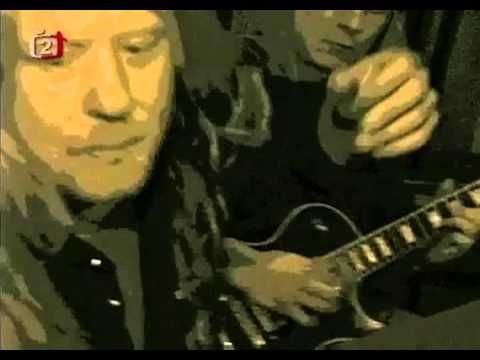 Kabát   Bruce Willis