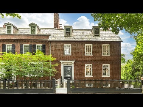 35 Warren St, Salem MA - for sale by Betsy Merry - Tel: 508-641-6241