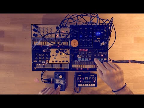 Korg Volca Live - Train to Uniland [idm jam]
