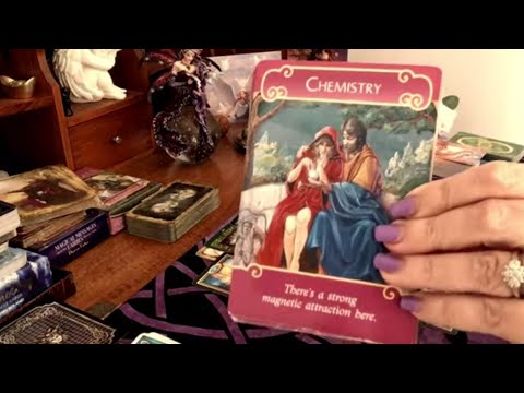 NOVEMBER 2020 LOVE READING 🔮 ALL ZODIAC SIGNS / STAR SIGNS 🔮 FREE Love Reading Giveaway ⭐️❤️