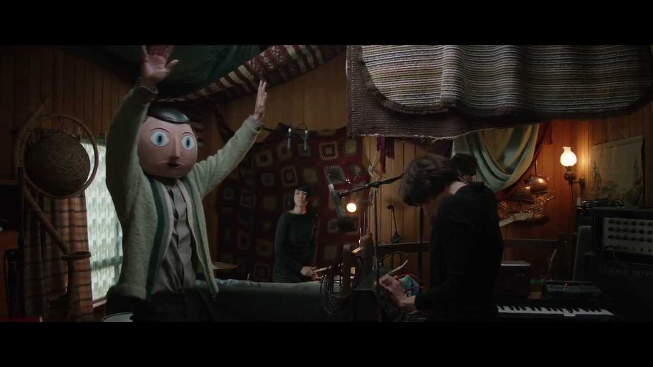 Frank Trailer Video Michael Fassbender Stars In Film About Cult Comic